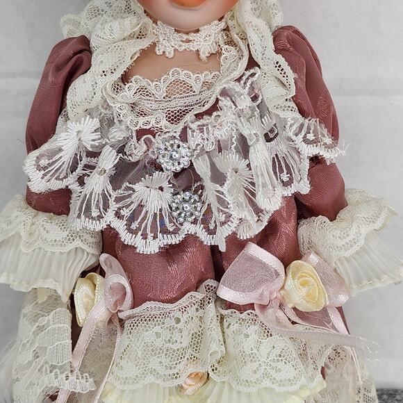Porcelain Anastasia "Missy" Fine Bisque Cynthia Woodie Heritage Dolls 12" Tall - Picture 6 of 15